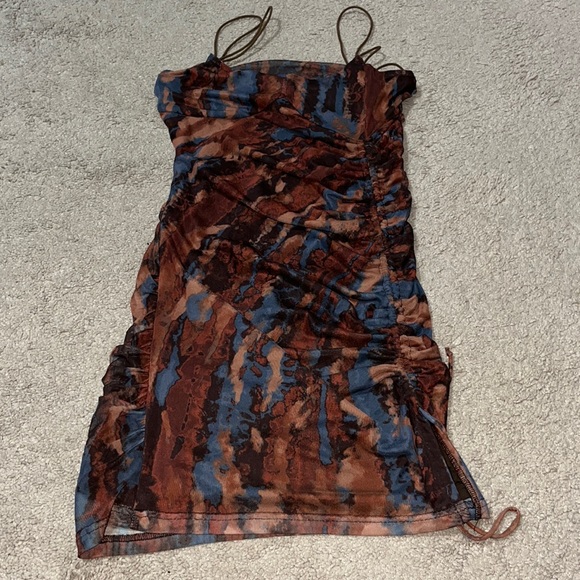 Dresses & Skirts - Mini Dress